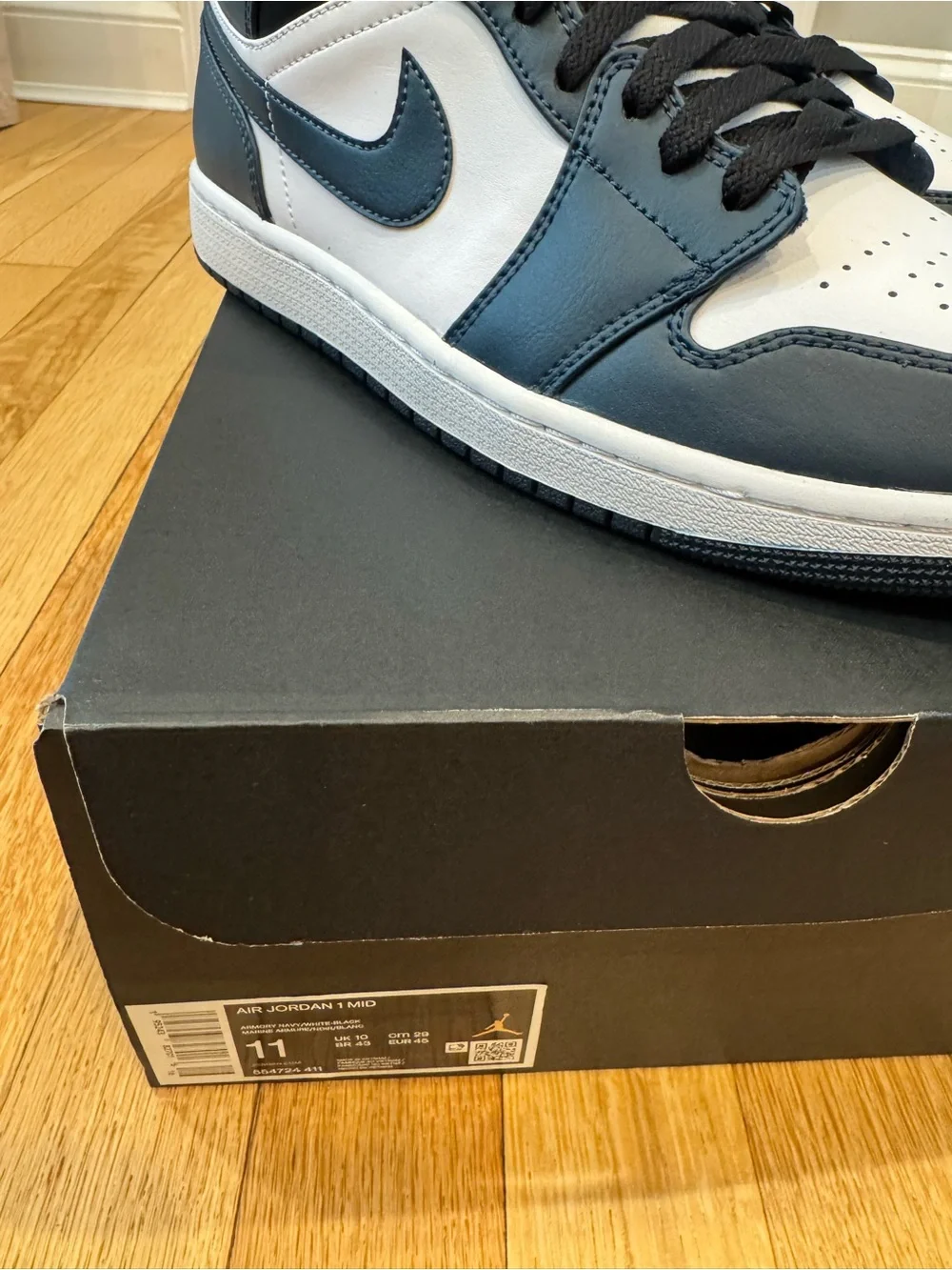 Jordan iconic mid